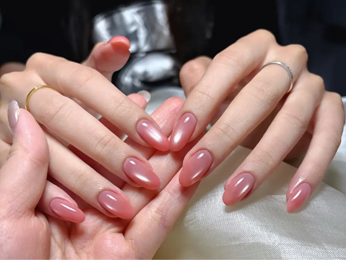 ネイル アートネイル オーロラネイル チークネイル フレンチネイル ガラスフレンチ ハンドネイル 🎀🎀YooLi Nail Salonのネイルデザイン