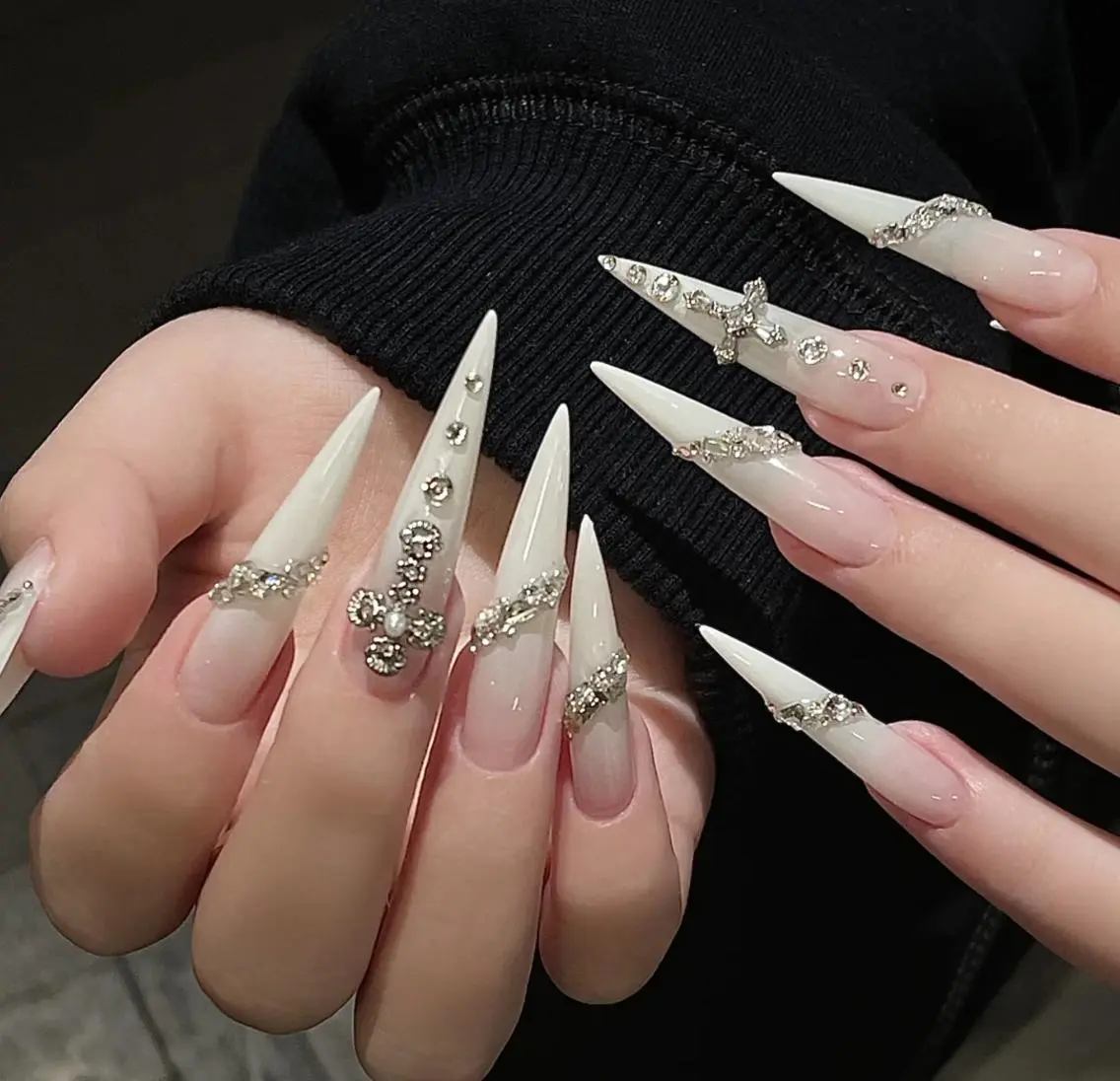 ネイル ハンドネイル ハンドケア 🍑 momo_nailのネイルデザイン