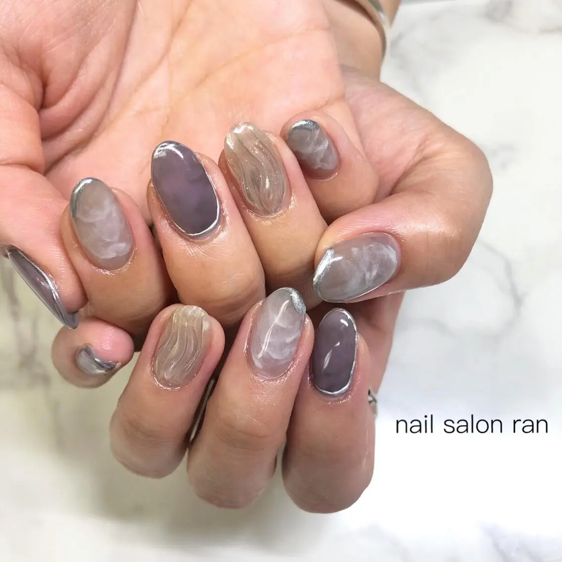 ネイル ミラーネイル 持ち込み nailsalon ranのネイルデザイン