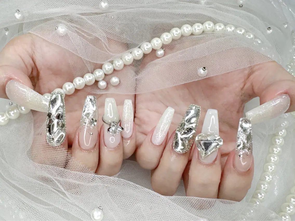 ネイル Minéa nailのネイルデザイン