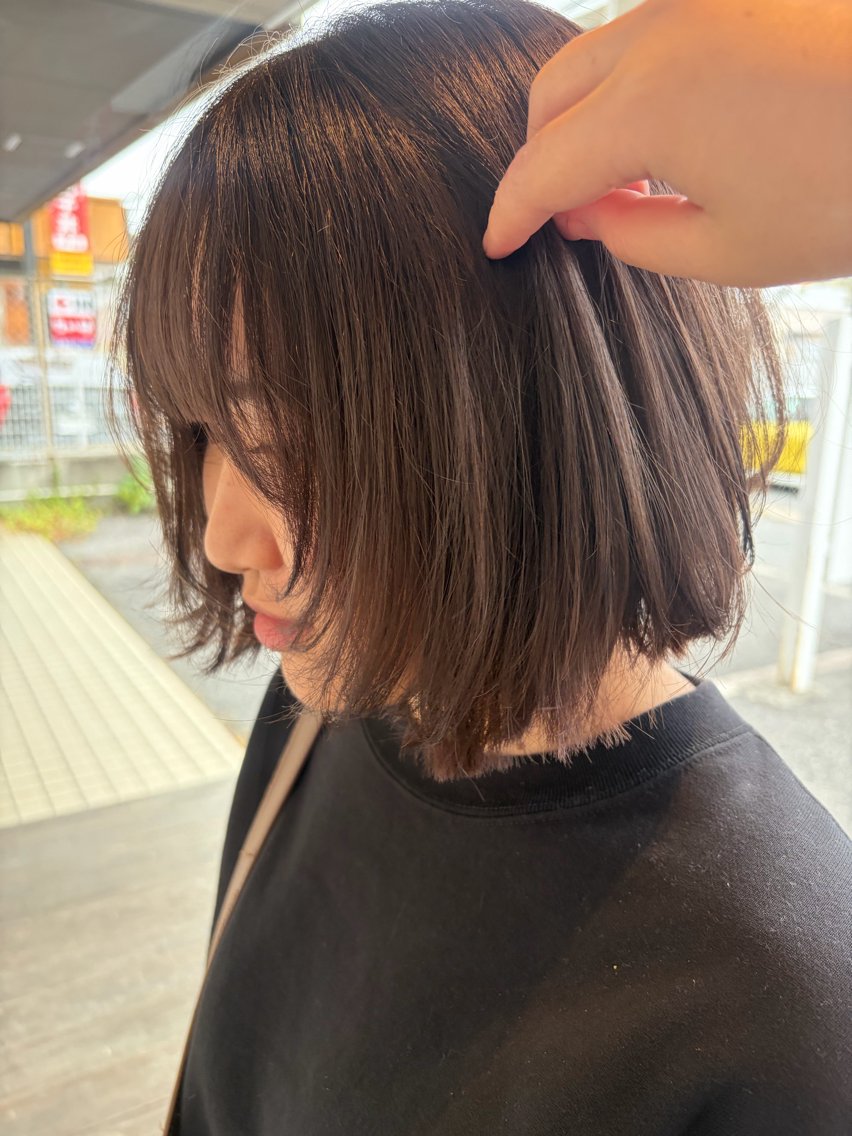 ミディアム ボブ 顔周りカット レイヤーカット カット 連下 愛唯のヘアスタイル