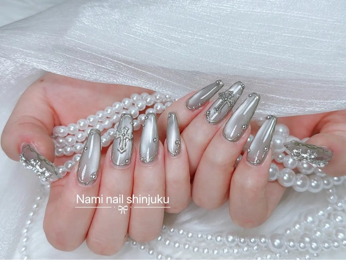 ネイル 長さ出し ガーリー 韓国ネイル ロングネイル 持ち込み ハンドネイル Nami nail salonのネイルデザイン