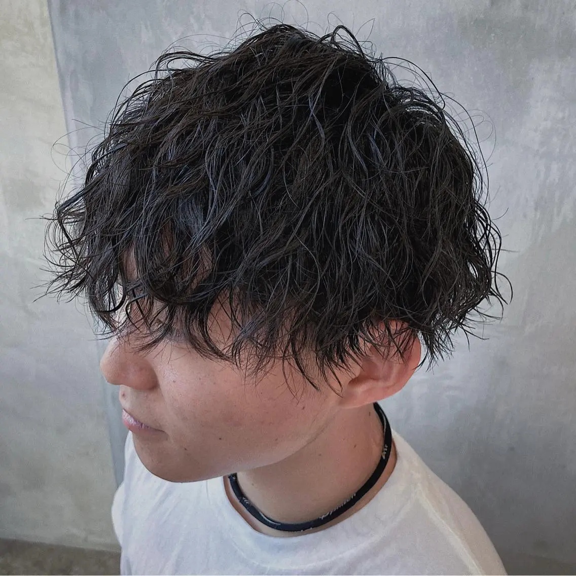 ショート パーマ メンズ マッシュ 波巻きスパイラルパー マ/シャドウパーマ駿のヘアスタイル