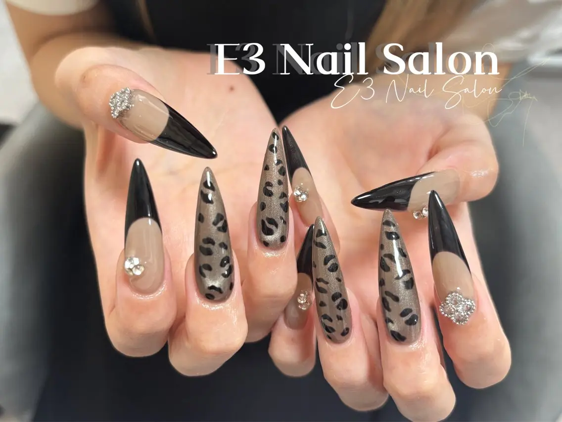 ネイル アニマル柄 オーロラネイル べっ甲ネイル ボルドー ブラウン ハンドネイル E3 Nail Salonのネイルデザイン