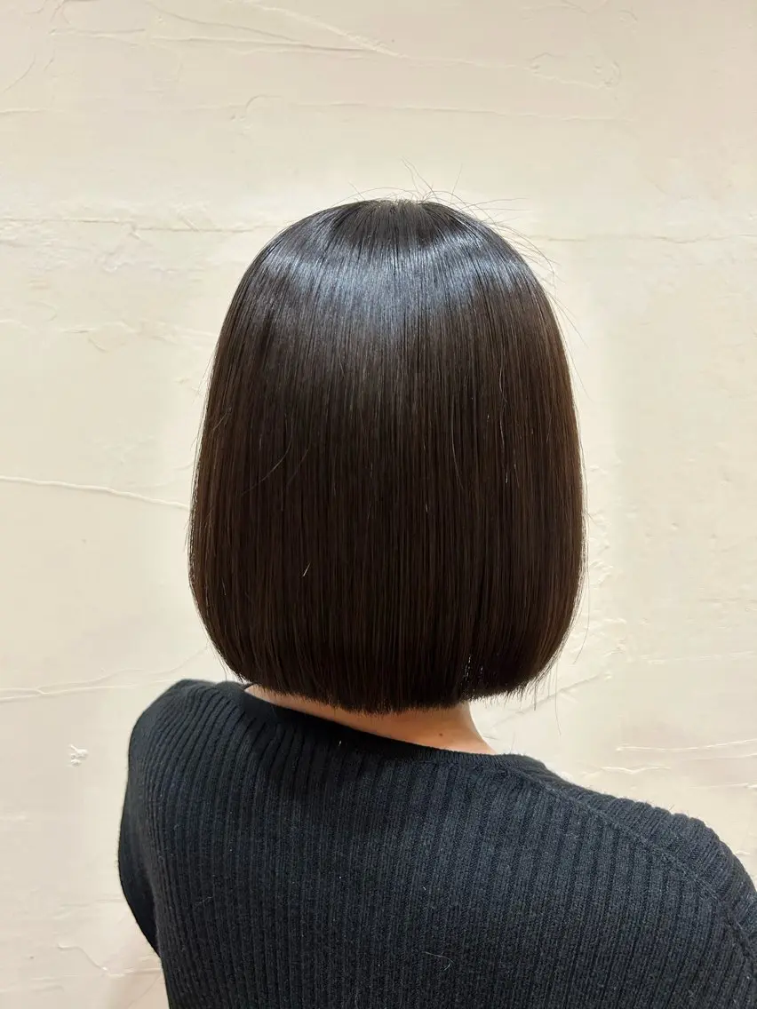 ショート ボブ カット 縮毛矯正 髪質改善 🐣ひなた🐣のヘアスタイル