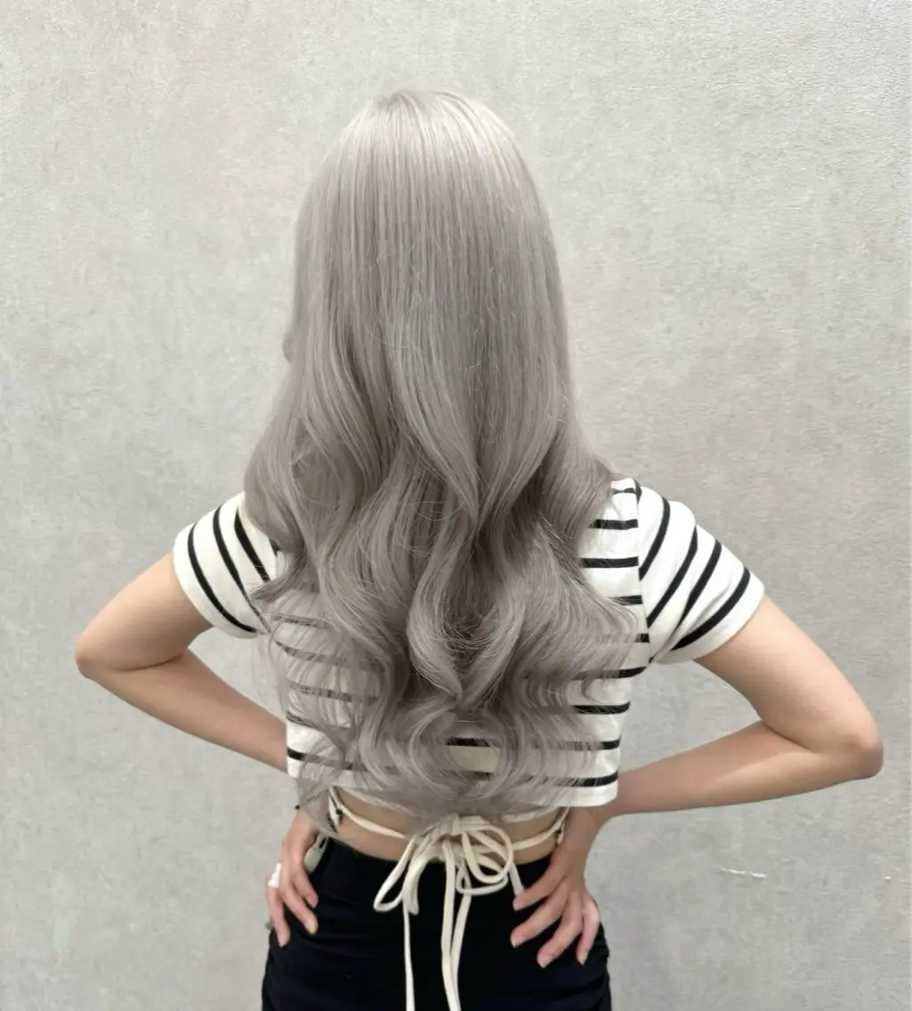 ロング 縮毛矯正 ヘアカラー 璃 音のヘアスタイル