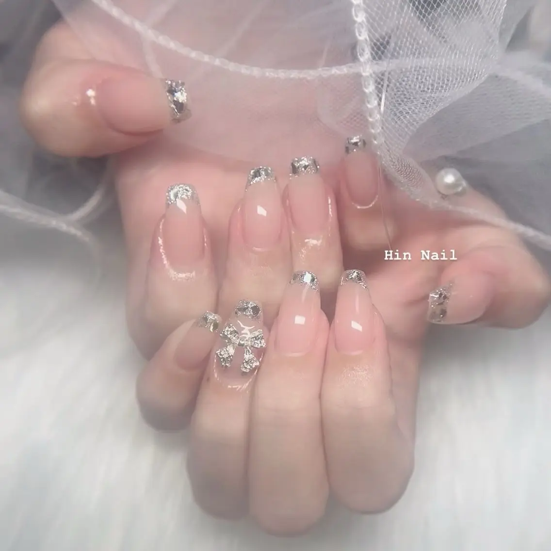 ネイル フレンチネイル ガラスフレンチ ハンドネイル HIN NAILのネイルデザイン
