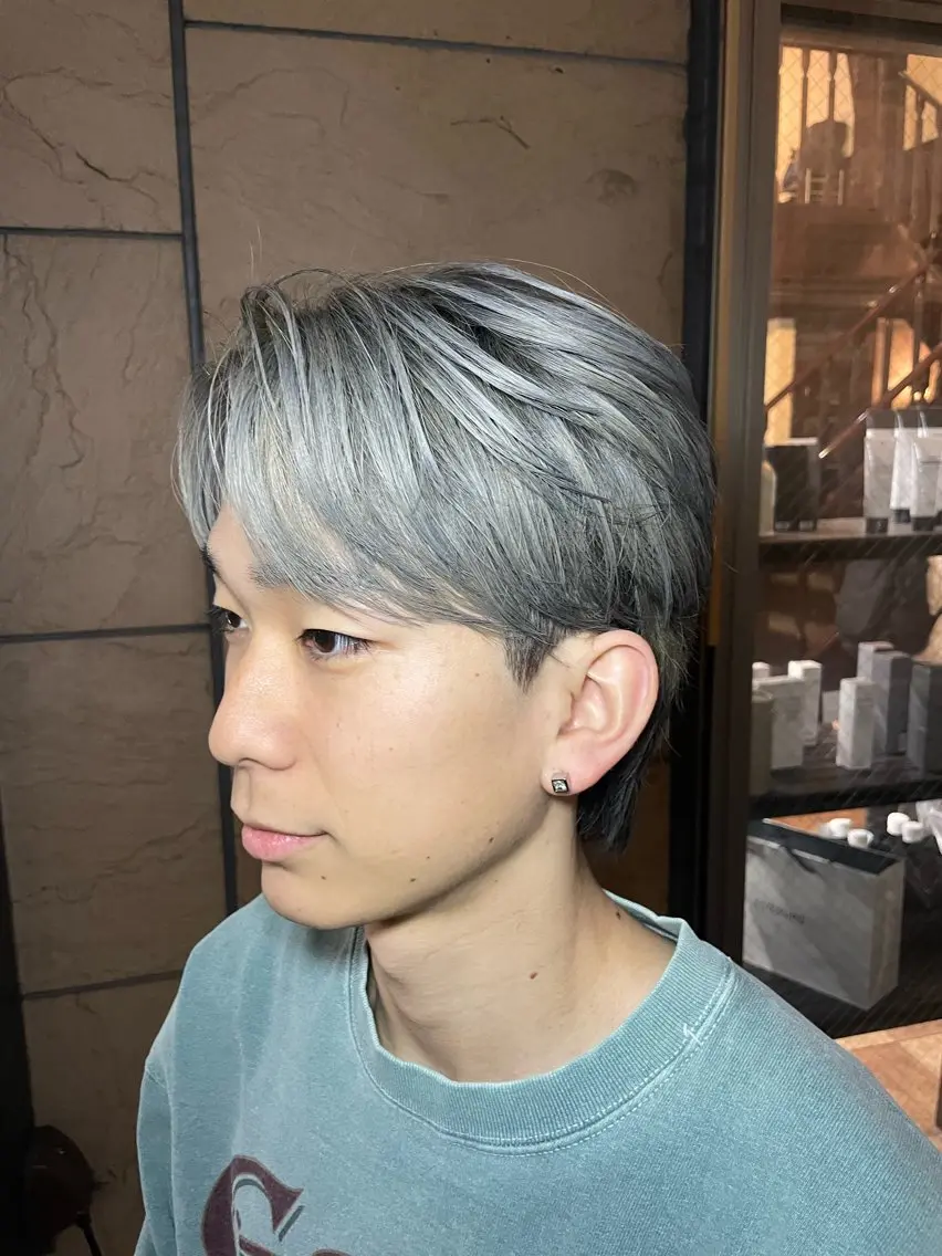ミディアム カラー パーマ メンズ センターパート メンズハイトーン 黒髪 ハイトーンカラー カット ヘアカラー 立川/メンズ特化 阿見のヘアスタイル