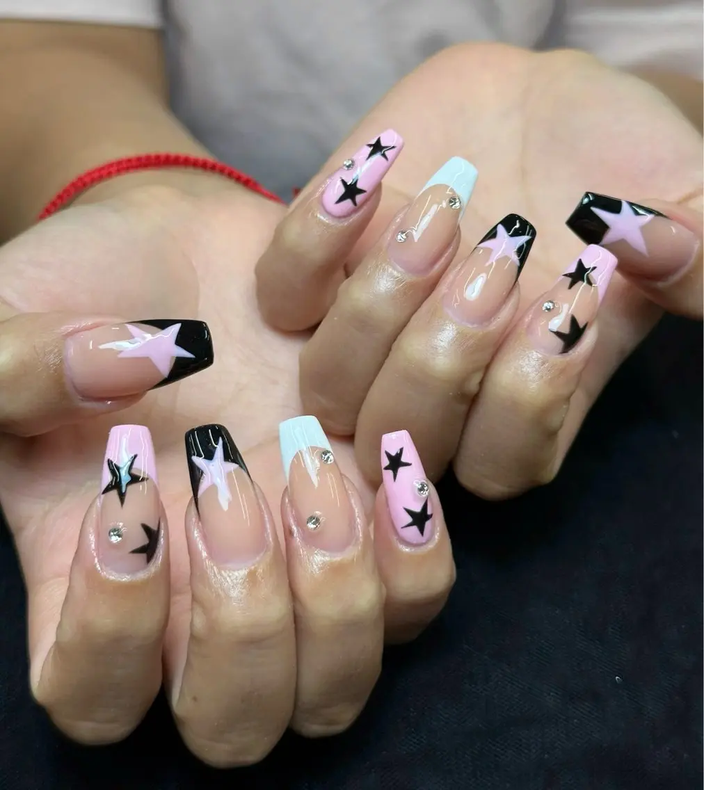 ネイル 韓国ネイル ロングネイル 持ち込み ピンク スクエアネイル Iconic Nailのネイルデザイン