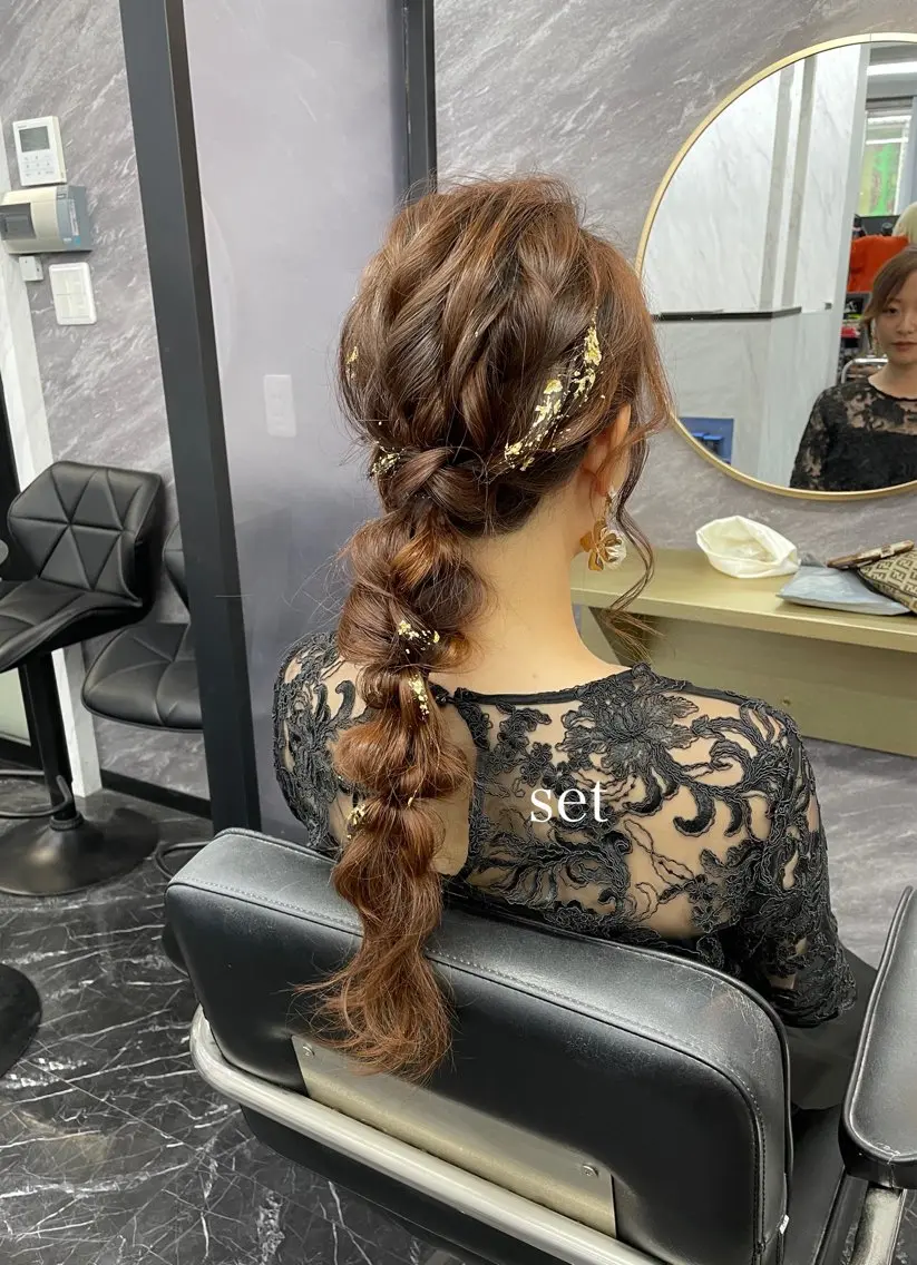 ロング ヘアアレンジ エクステ🩵ブリーチ 韓国ヘア🩵KAEのヘアスタイル