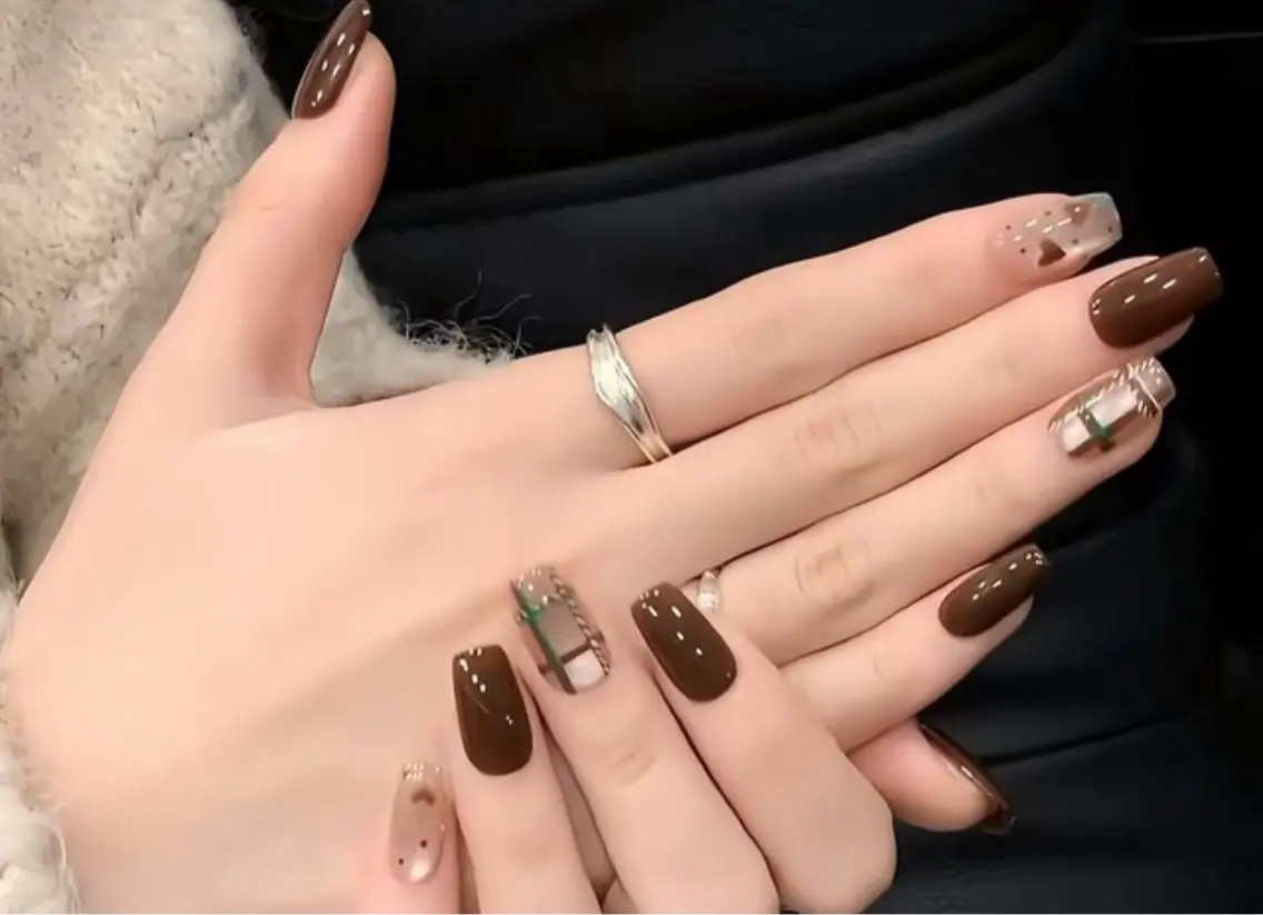 ネイル ハンドネイル Dione Nail きよみのネイルデザイン