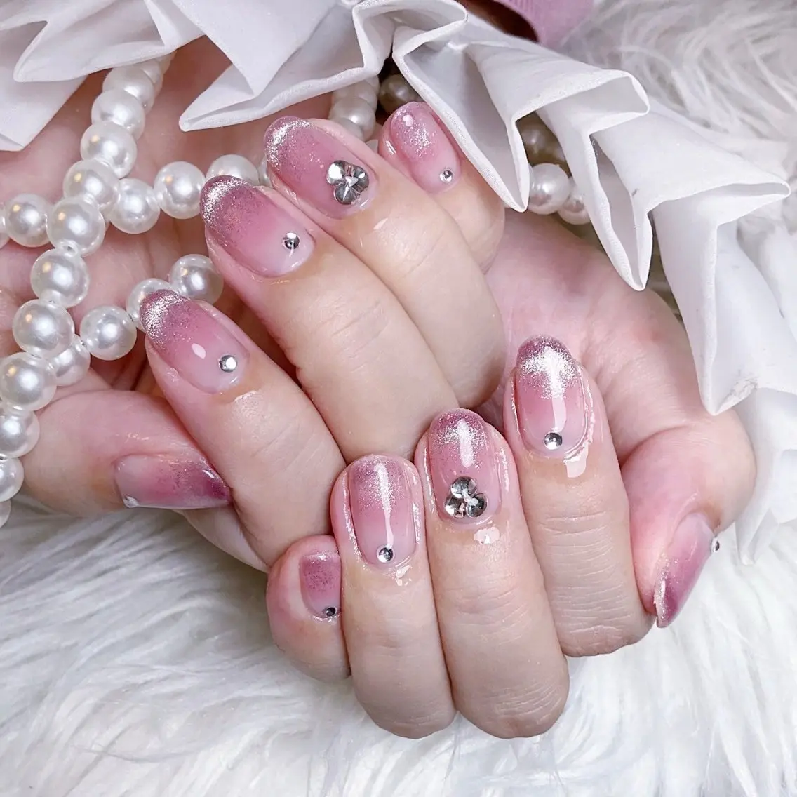 ネイル チークネイル 長さ出し フラワーネイル フレンチネイル ガーリー ハンドネイル ハンドケア NEW NAIL 池袋のネイルデザイン