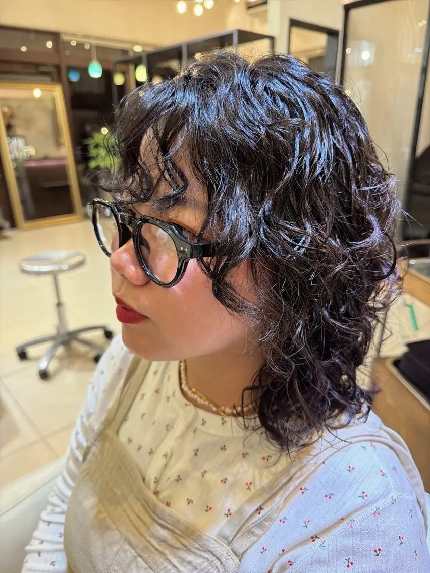 パーマ パーマ パドドゥ 仲程のヘアスタイル
