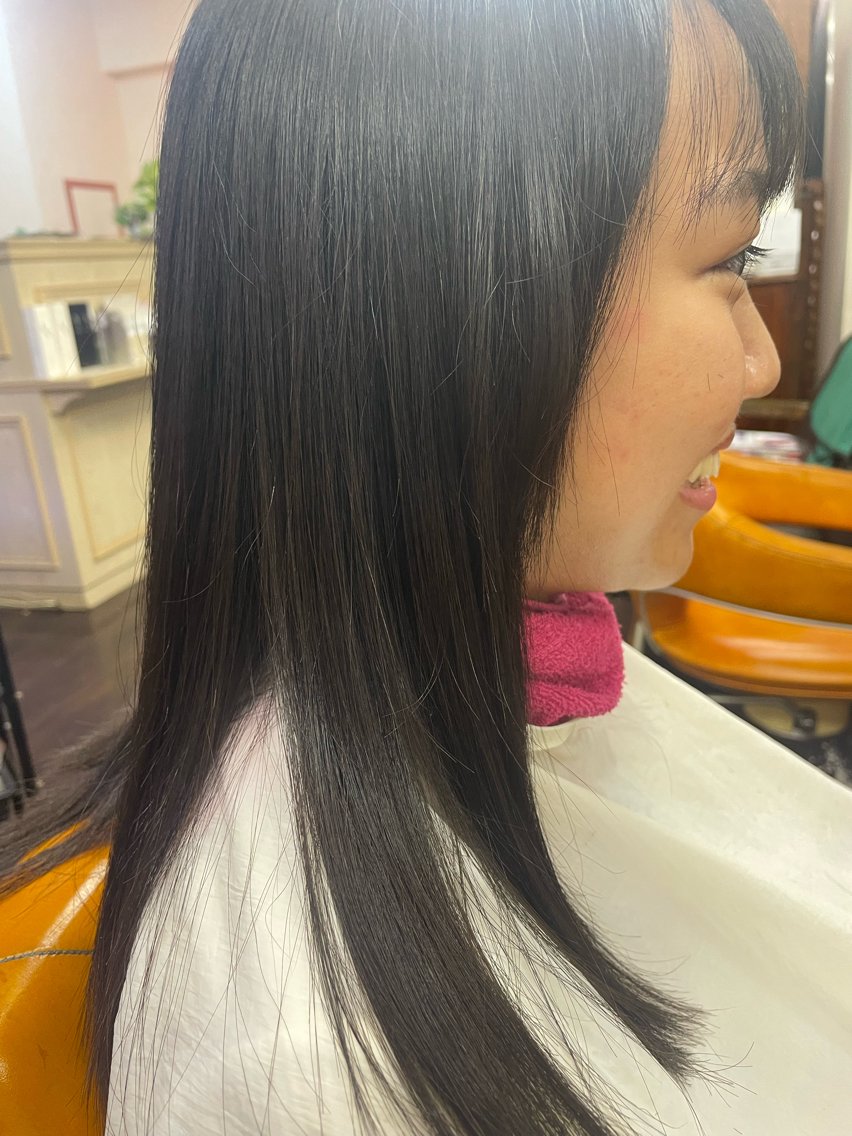 セミロング パーマ 桧山 真のヘアスタイル