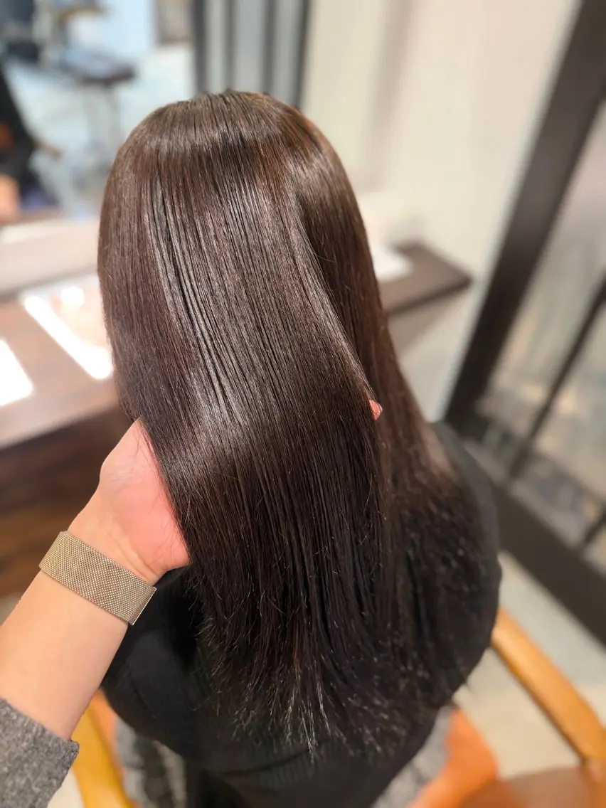 カラー ブラウンカラー ヘアカラー MIOU / 18歳アシスタントのヘアスタイル