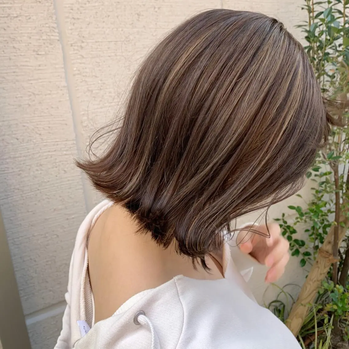 ミディアム カラー 透明感カラー グレージュ ハイライトカラー ハイライト ヘアカラー トリートメント 松田卓也🌟髪質改善 🌟縮毛矯正🌟艶髪のヘアスタイル