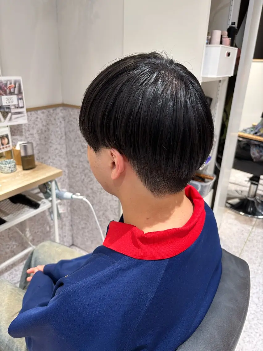 メンズ メンズハイライト メンズハイトーン メンズインナーカラー メンズ韓国風 マッシュ カット 暖色カラー/ パリジェンヌ💟みくのヘアスタイル
