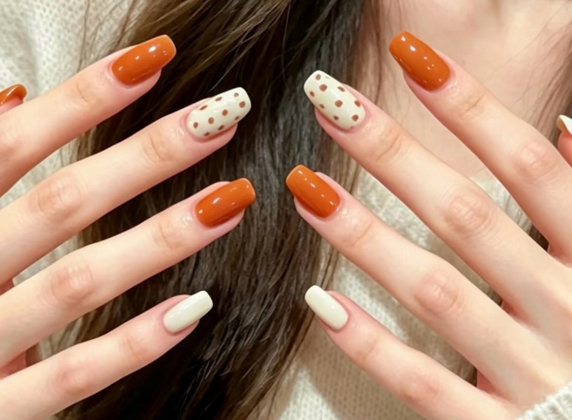 ネイル オーロラネイル 長さ出し フラッシュネイル フラワーネイル フットネイル ハンドネイル 🎀 Ruruのネイルデザイン
