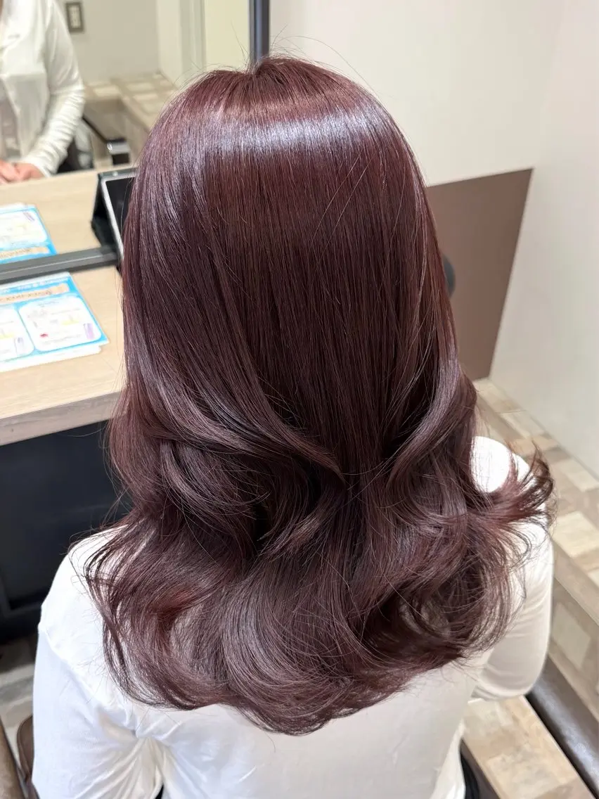 ミディアム カラー 透明感カラー ラベンダーカラー ピンクカラー ピンクラベンダー レイヤーカット カット ヘアカラー トリートメント レイヤー×髪質改善 🌀渋谷 KANAのヘアスタイル