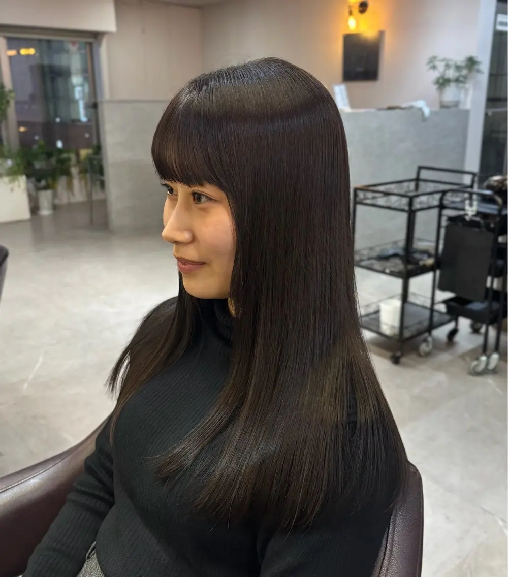 ロング カラー 透明感カラー 浦川 まどかのヘアスタイル