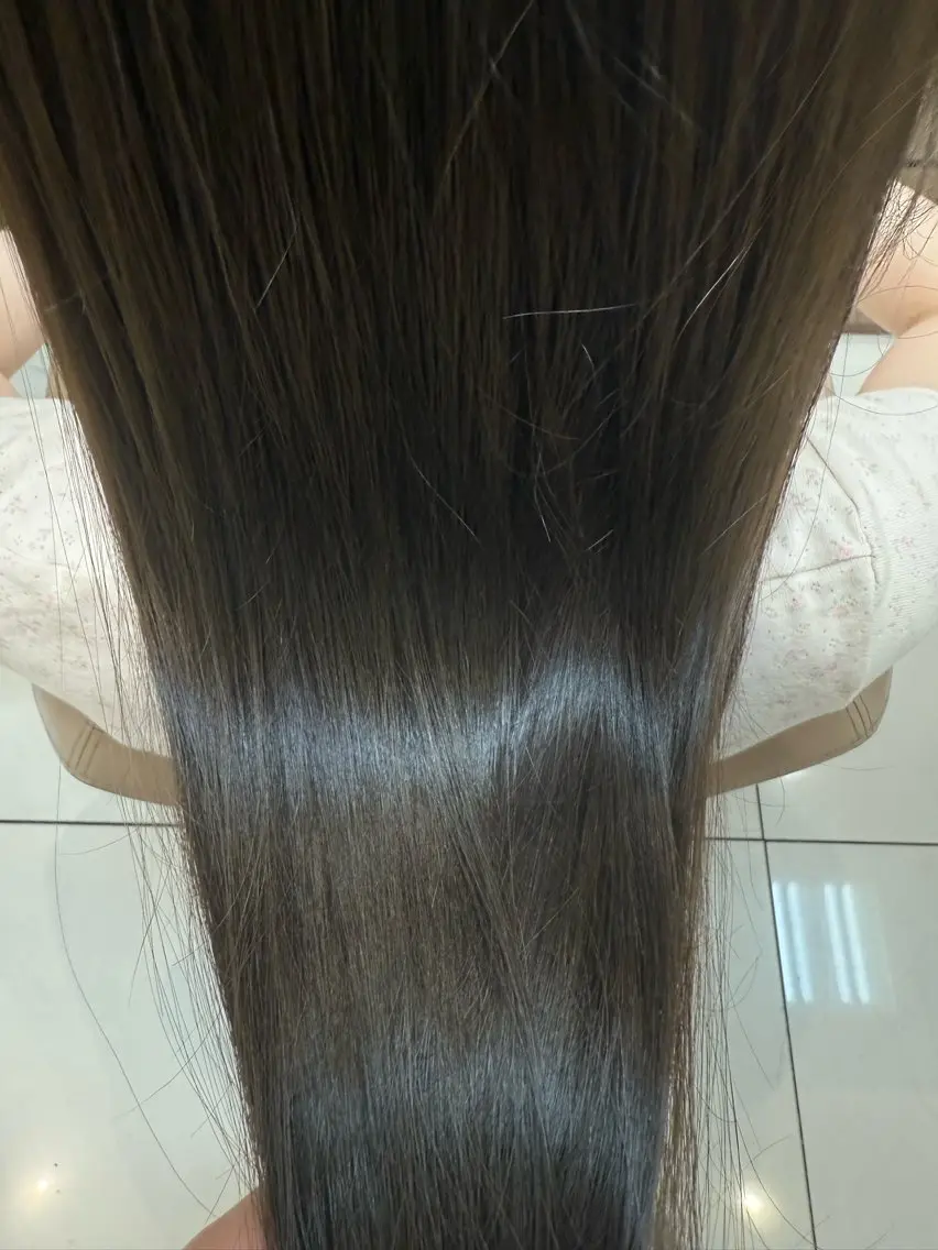 カラー オリーブカラー 吉田 愛子のヘアスタイル