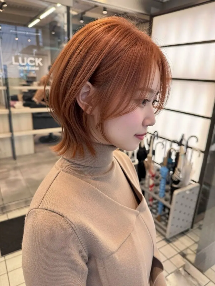ミディアム カラー ヘアアレンジ ハイトーンカラー オレンジ カット ヘアカラー ハイトーン特化🤍 浦住のヘアスタイル