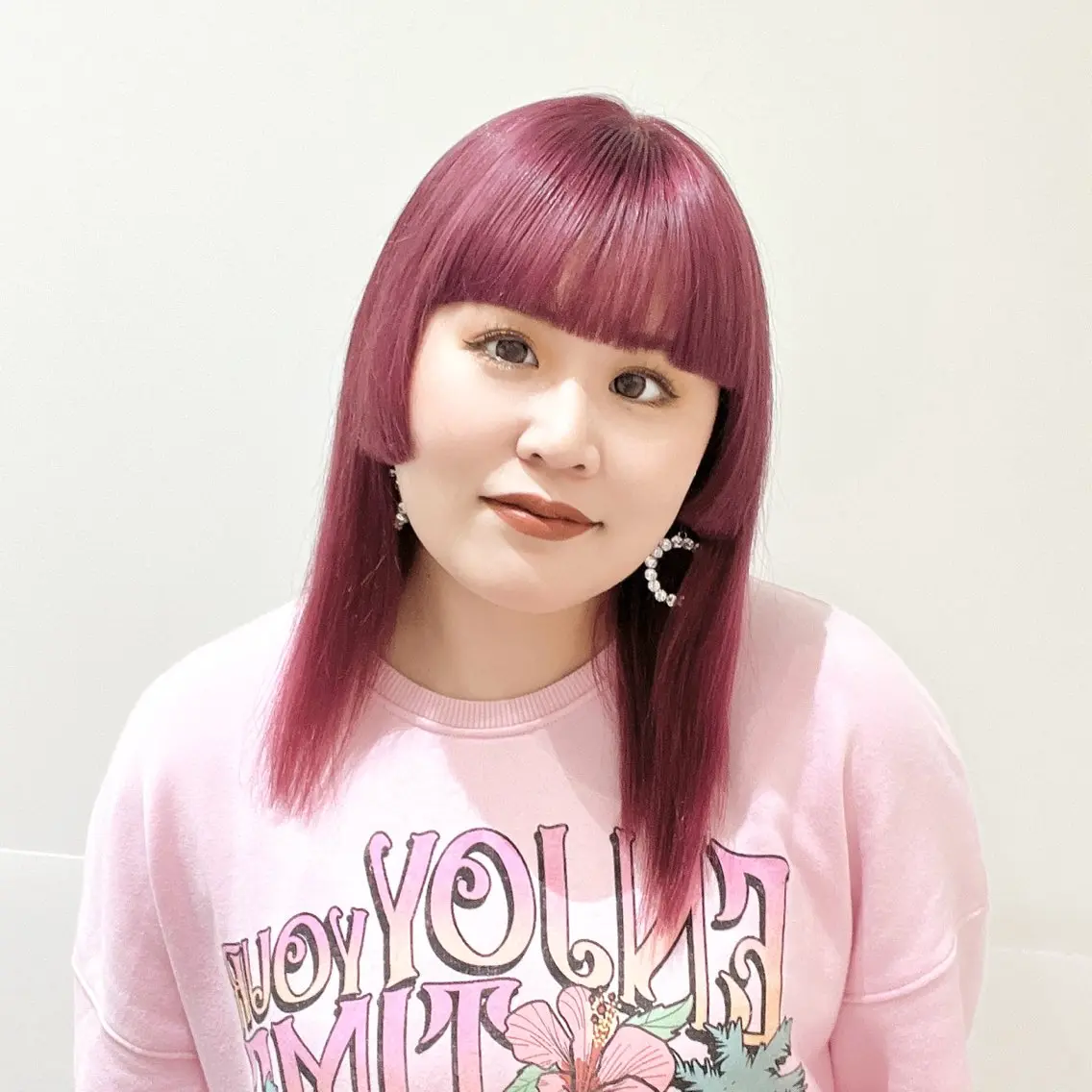 ミディアム カラー ヘアカラー 🩵ブリーチカラー MIORI🩵のヘアスタイル