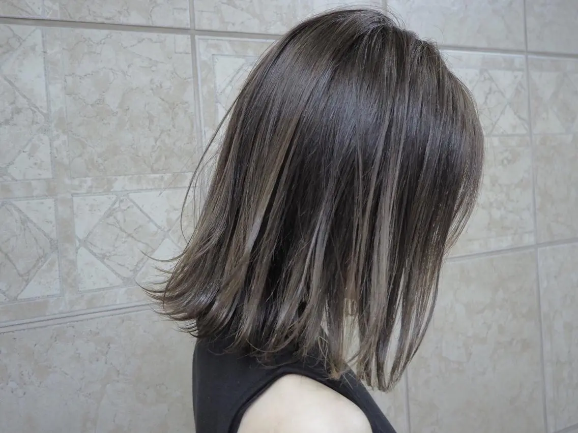 ミディアム カラー カット ヘアカラー トリートメント 菅村 勇亮のヘアスタイル