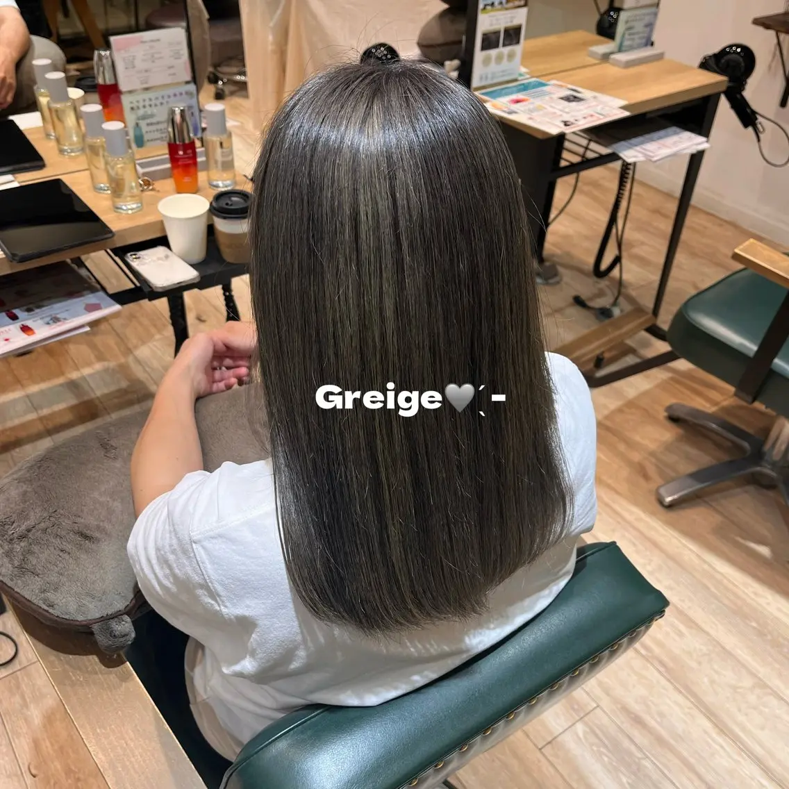 ロング カラー ブリーチ 透明感カラー カット ヘアカラー 透明感カラー/ ツヤ髪/古澤里菜のヘアスタイル