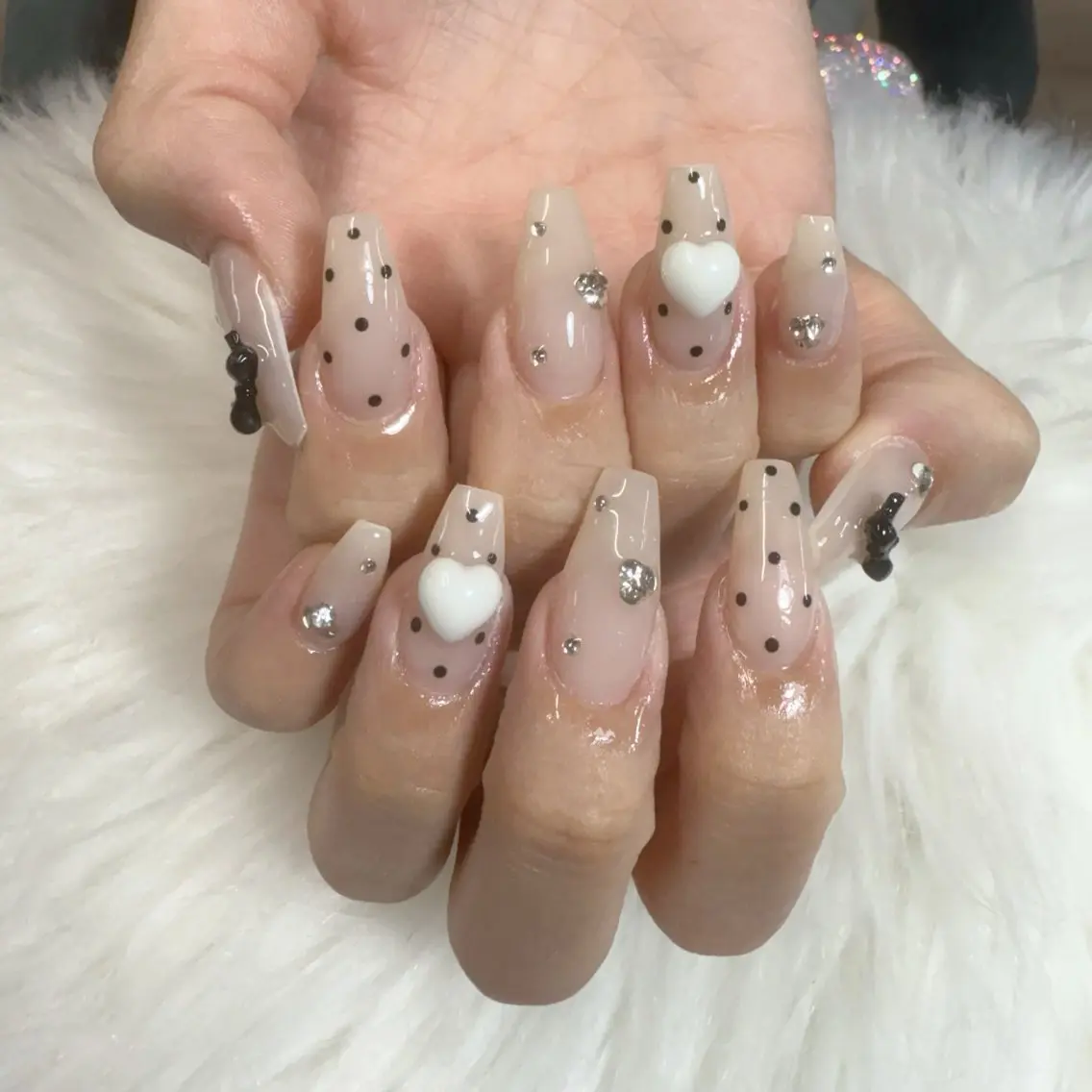 ネイル ハンドネイル 🎀nana🫧 ワンホンネイル🎀のネイルデザイン