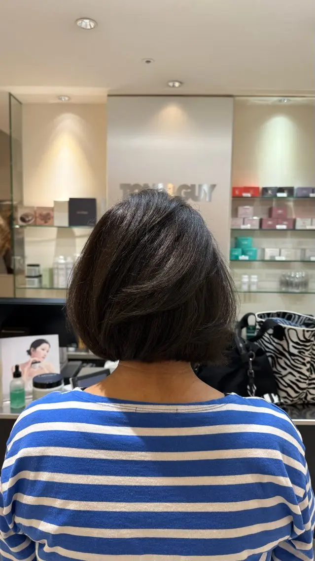 ショート カラー akari / ミディアムパーマのヘアスタイル