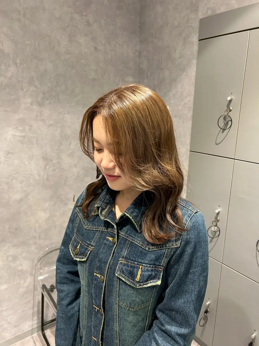 カラー ベージュカラー ミルクティーベージュ ⭐️HEDI YUKI⭐️のヘアスタイル