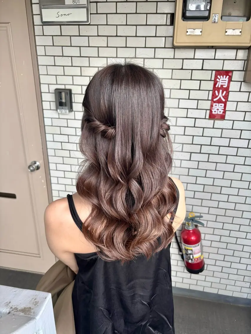ヘアアレンジ ハーフアップ ヘアセット 🌺ヘアメイク SYOKA🌺のヘアスタイル