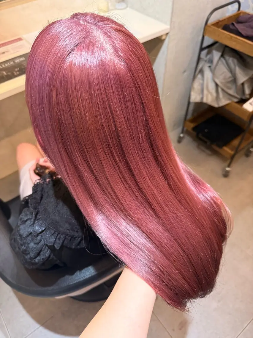 ロング カラー ブリーチ ピンクカラー ピンクパープル パープルカラー ヘアカラー トリートメント RINA .のヘアスタイル