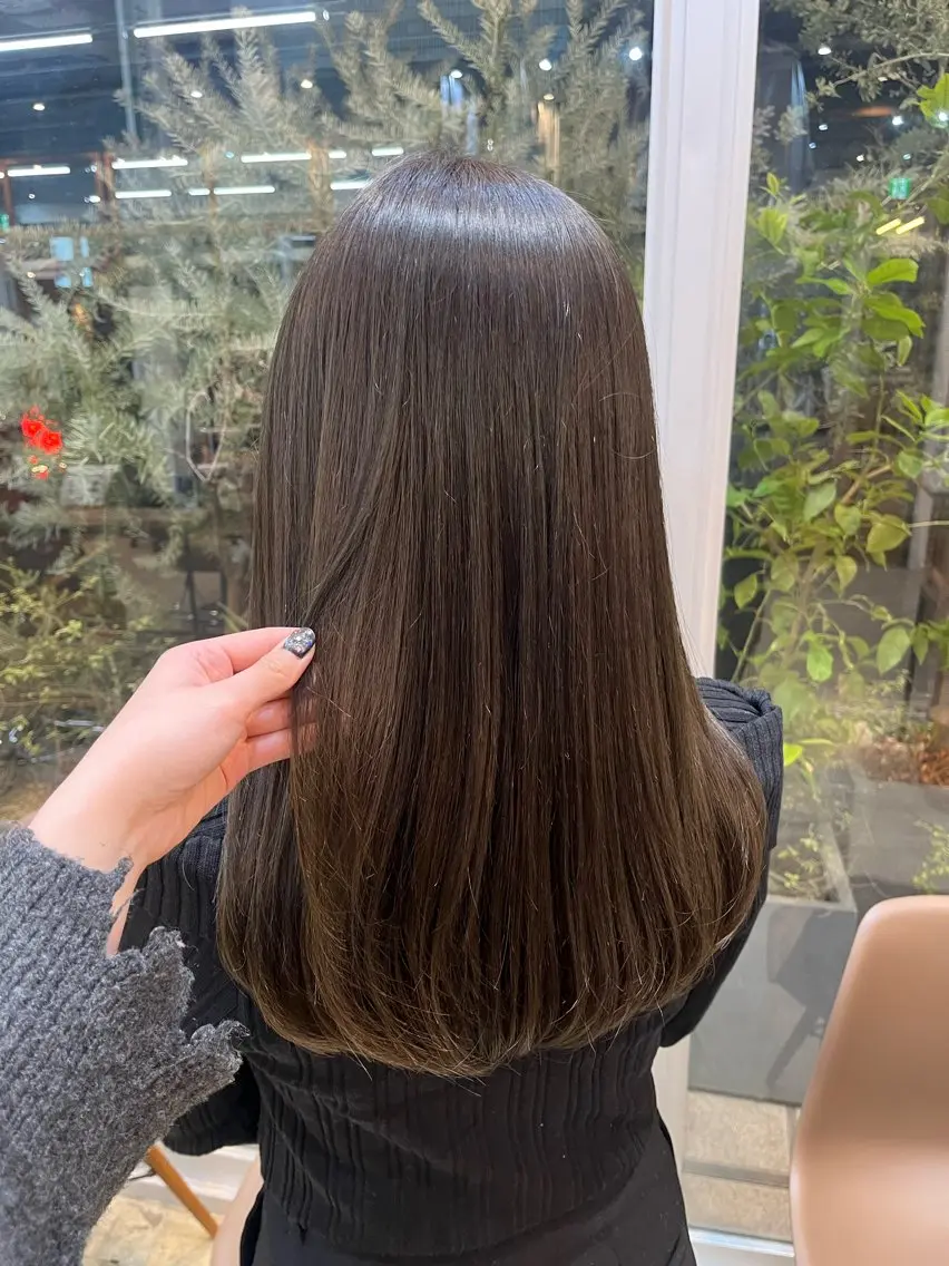 ロング 相田 佳乃のヘアスタイル