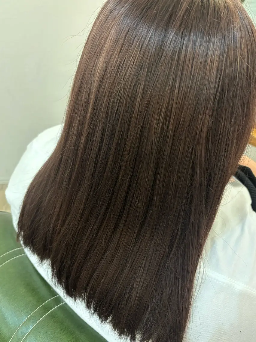 カラー ブリーチ ヘアカラー 萩原 光咲のヘアスタイル