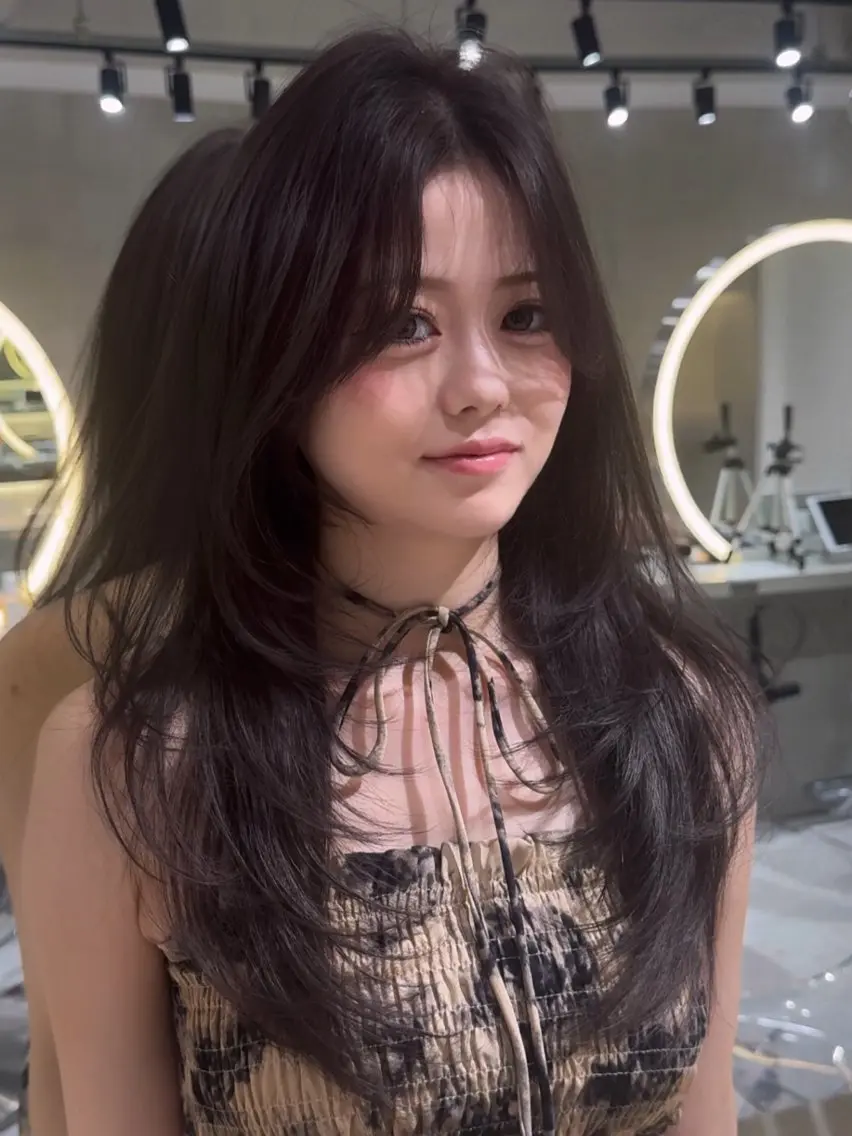 ロング レイヤーカット 佐渡優 365連勤する美容師のヘアスタイル