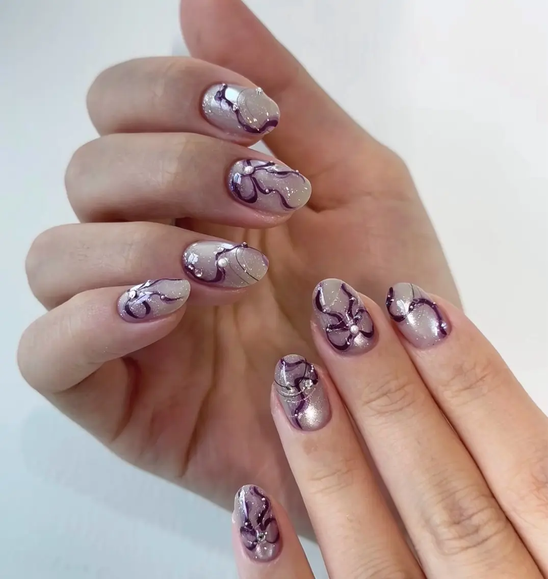 ネイル フットネイル フレンチネイル グラデーション ハート 氷ネイル・うるうるネイル ハンドネイル Lynn_ Nailのネイルデザイン