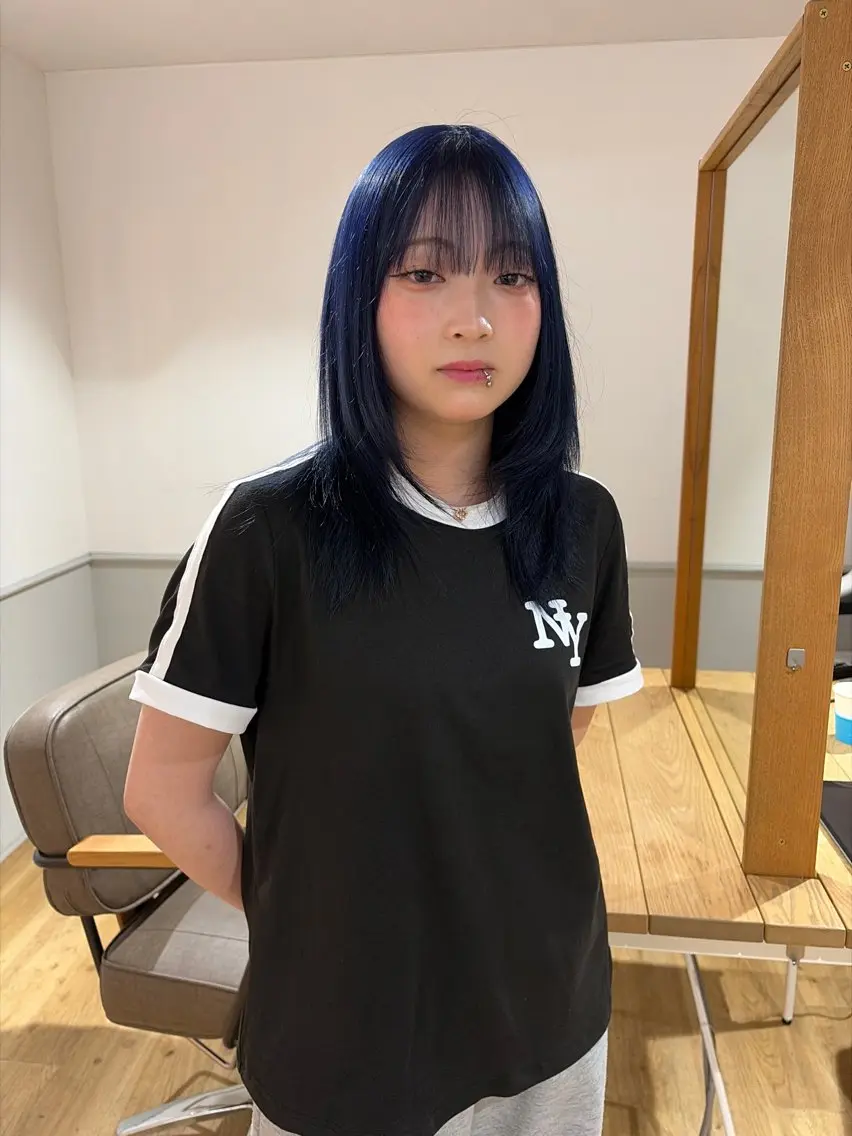 ミディアム ミディアムレイヤー レイヤーカット 光岡 玲遠のヘアスタイル