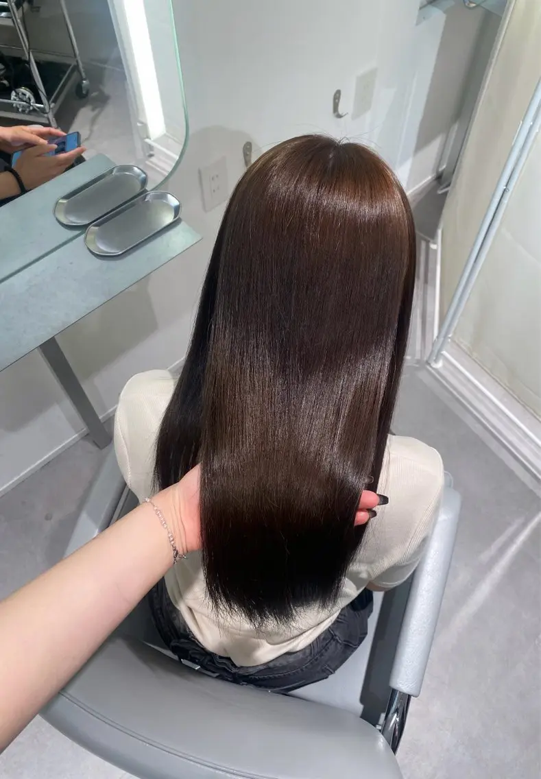 セミロング ヘアカラー 川村 歩夏のヘアスタイル