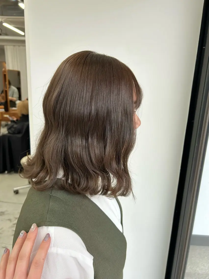 カラー ベージュカラー 藤原 あかりのヘアスタイル