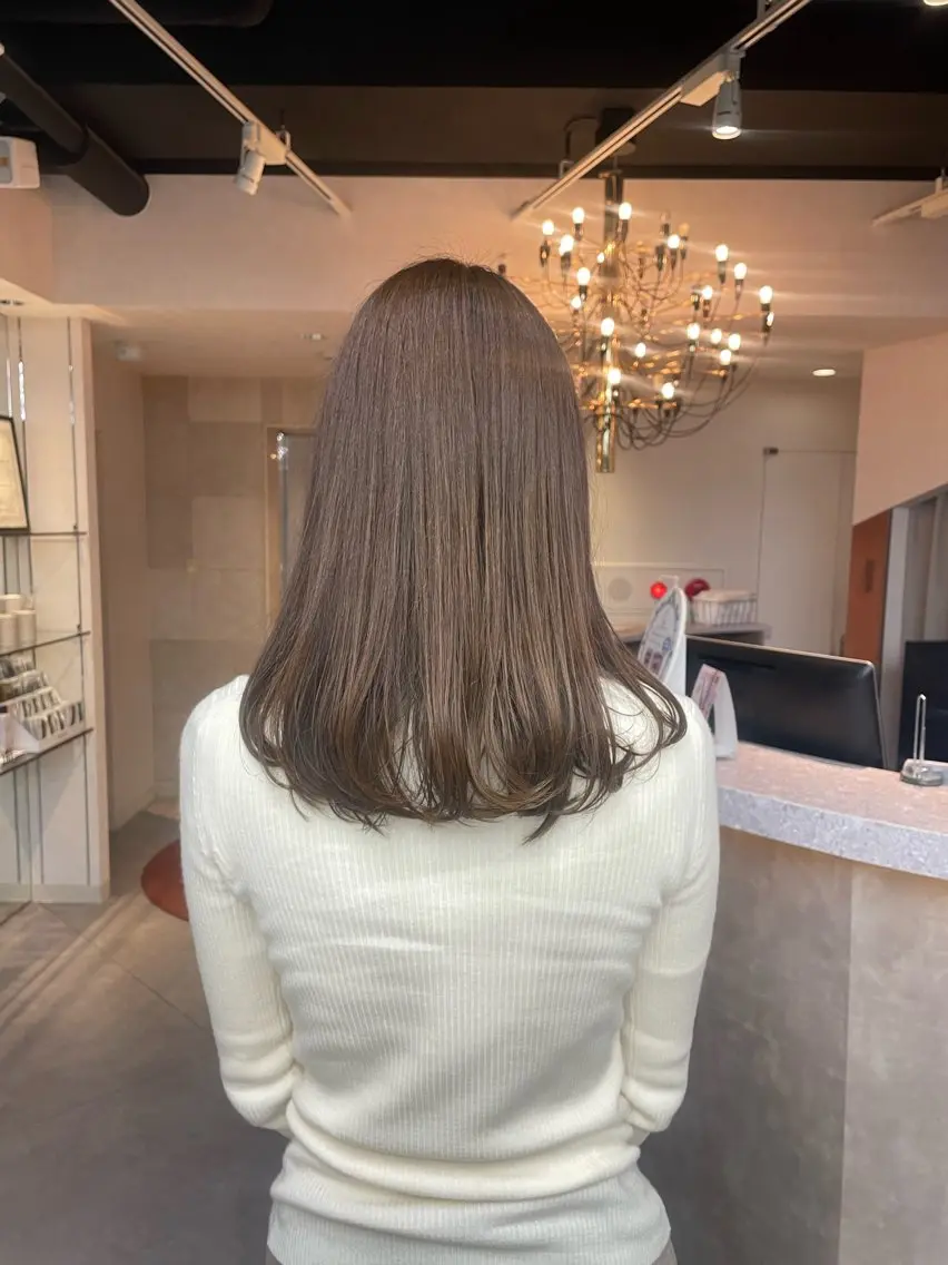 ミディアム カラー りん 🎀韓国スタイルのヘアスタイル