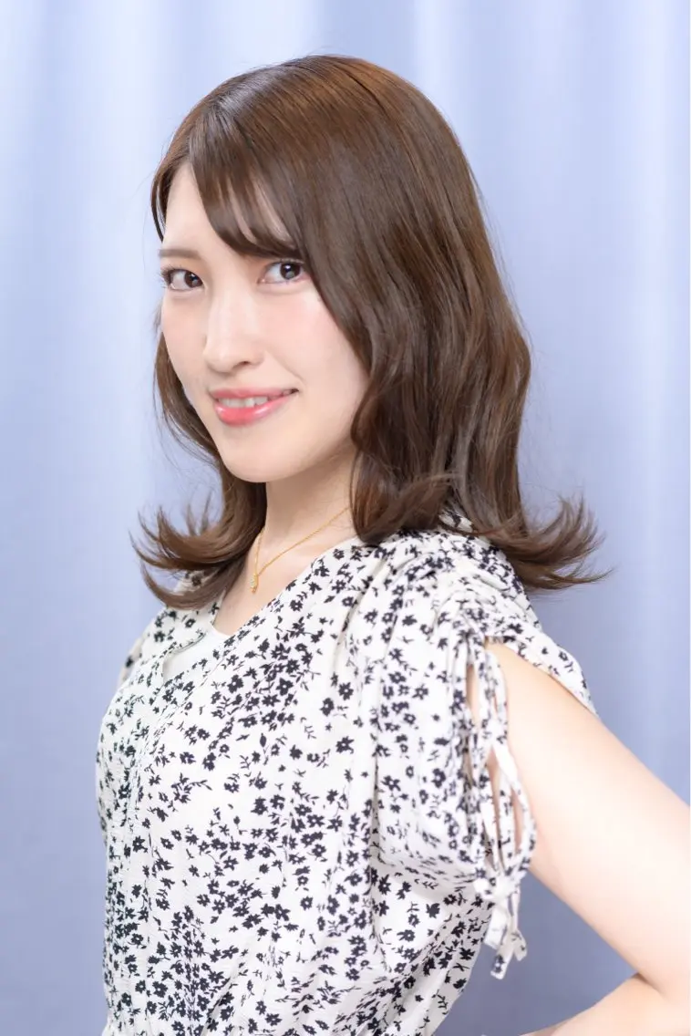 ミディアム カラー パーマ ミディアムパーマ Y Kaoriのヘアスタイル