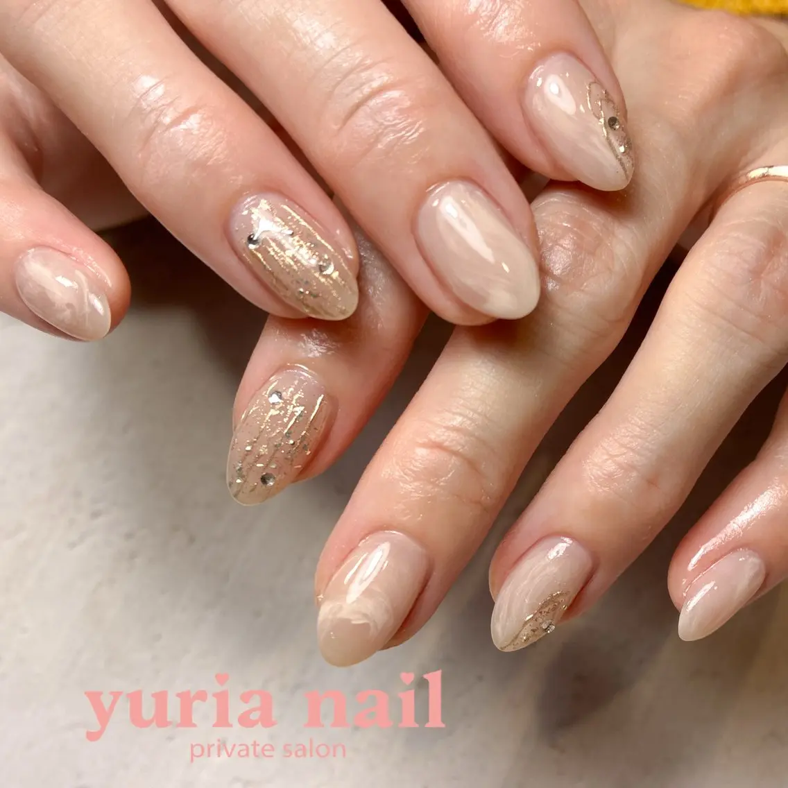 ネイル アートネイル ジェルネイル ゴールド ニュアンスネイル ハンドネイル 小林 ゆりあのネイルデザイン