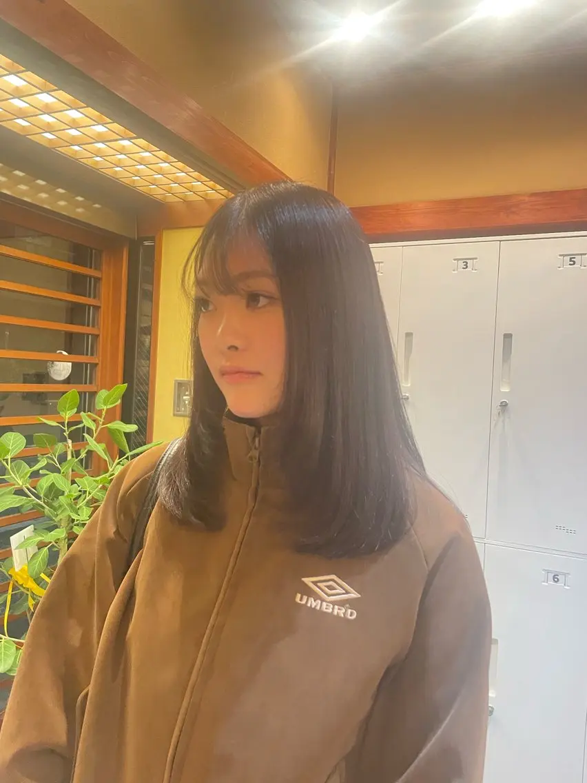 ミディアム カット ヘアカラー ゆるふわガーリーst yle🩰yuukaのヘアスタイル