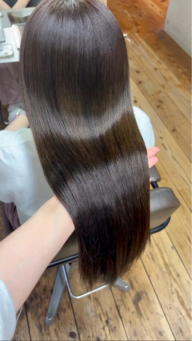 縮毛矯正+カット+オートクチュールヘアエステの写真