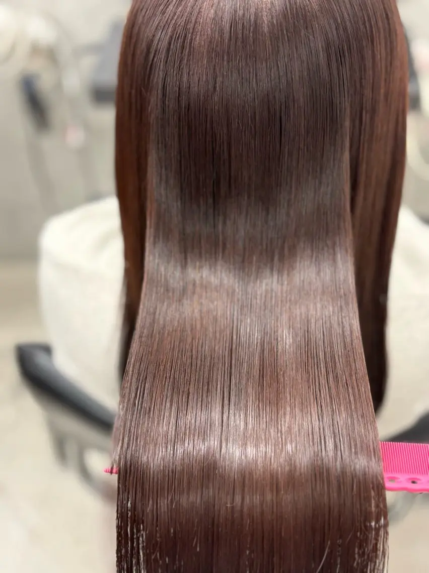 ロング カラー くせ毛 髪質改善 縮毛矯正 カット ヘアカラー 縮毛矯正 トリートメント 梅雨対策すぐ巻ける ☔️縮毛矯正勝倉　麗のヘアスタイル
