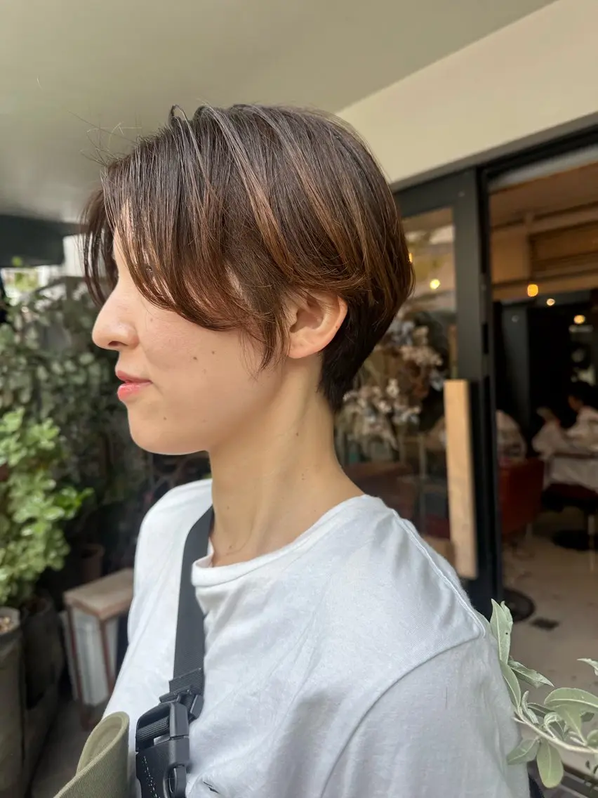 ショート カラー ショートボブ バレイヤージュ ハイライトカラー インナーカラー ボブ ✂︎岡根 京花✂︎のヘアスタイル