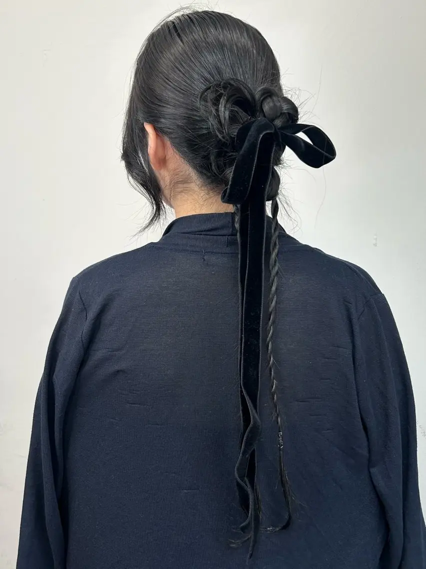 ロング カラー ヘアアレンジ 三つ編み 韓国風ヘア レイヤーカット×髪質 改善🇰🇷シオリのヘアスタイル