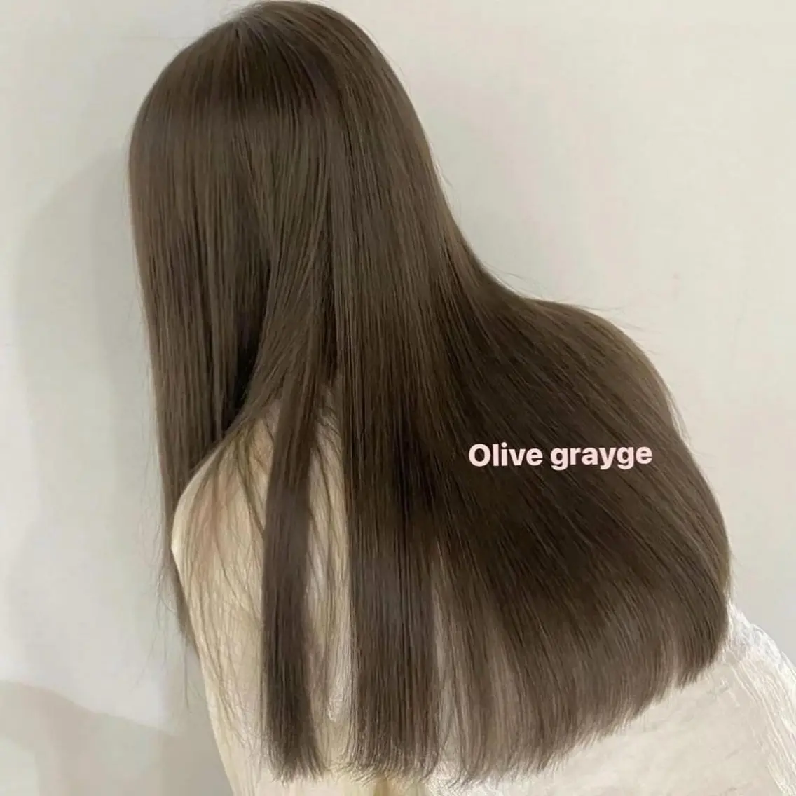 ロング カラー ベージュカラー ブリーチ ダブルカラー グレージュ ブリーチなしカラー ハイトーン/透け感 カラー🎀真香のヘアスタイル